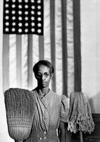 Gordon Parks – American Gothic, Washington D.C. (1942)